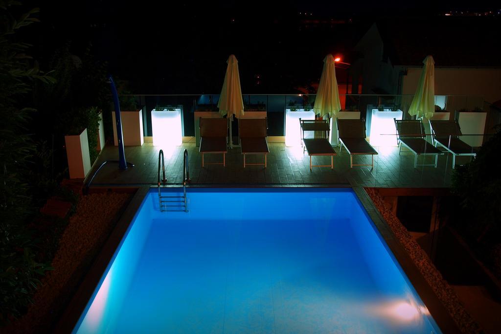 Ava Apartments Omišalj Buitenkant foto