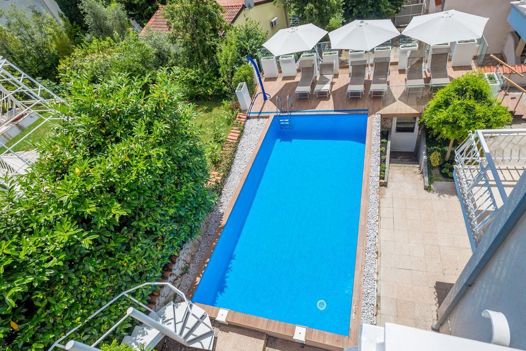 Ava Apartments Omišalj Buitenkant foto