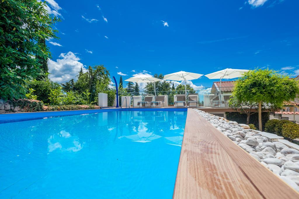 Ava Apartments Omišalj Buitenkant foto